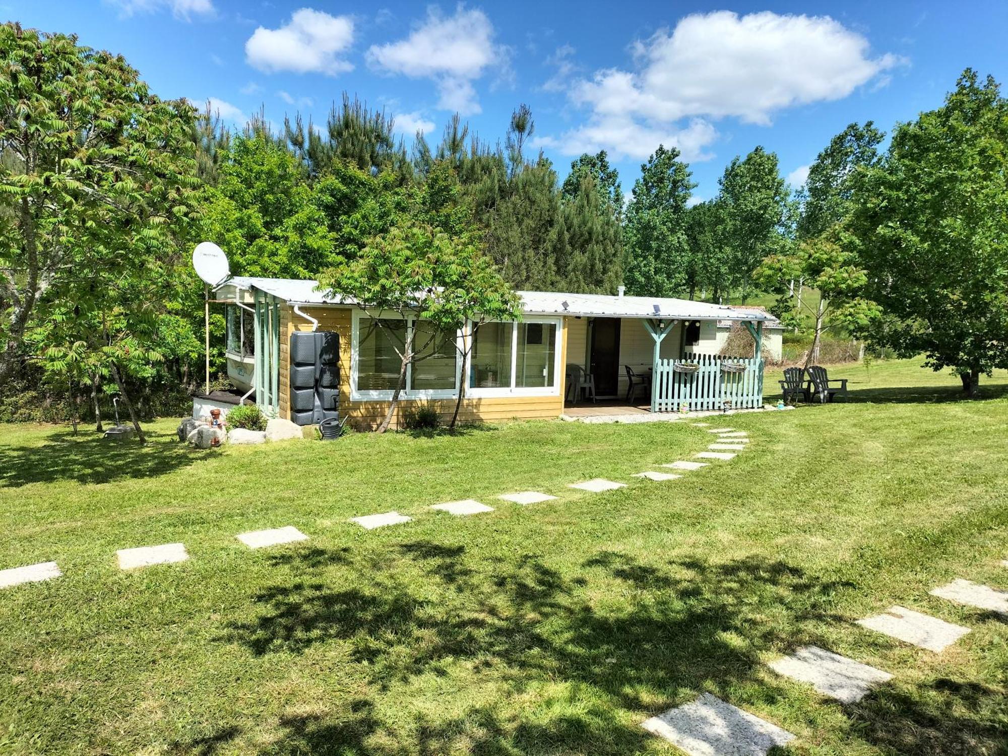 Гостьовий будинок Tiny House Saint-Vallier  Екстер'єр фото
